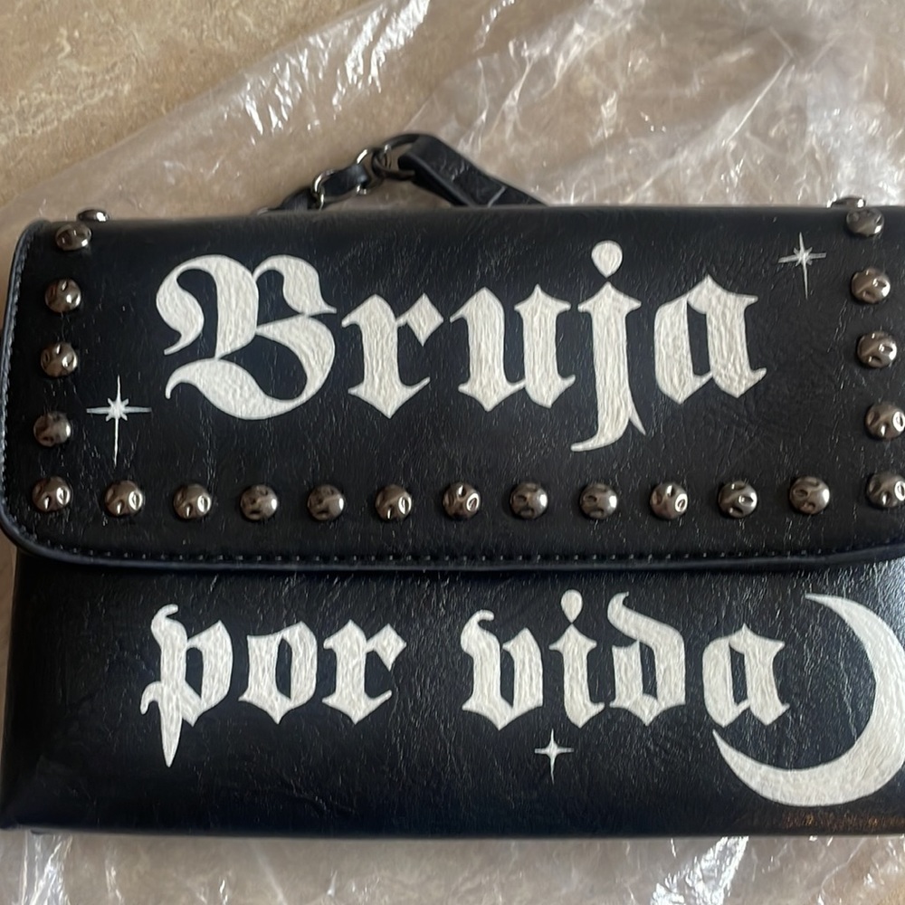 Purse - Picture 5 of 9